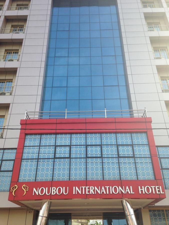 Noubou International Hotel Douala Buitenkant foto