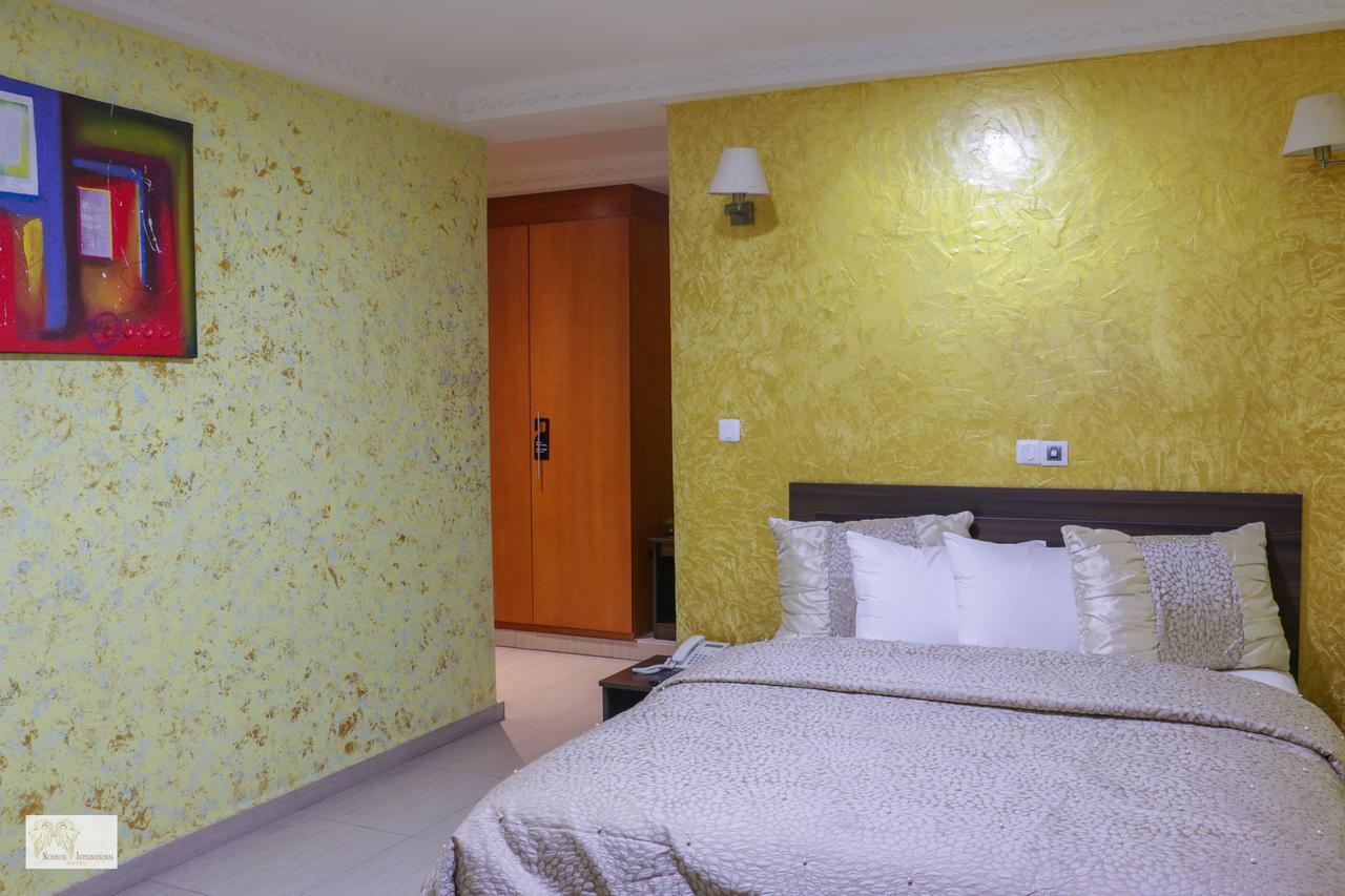 Noubou International Hotel Douala Buitenkant foto