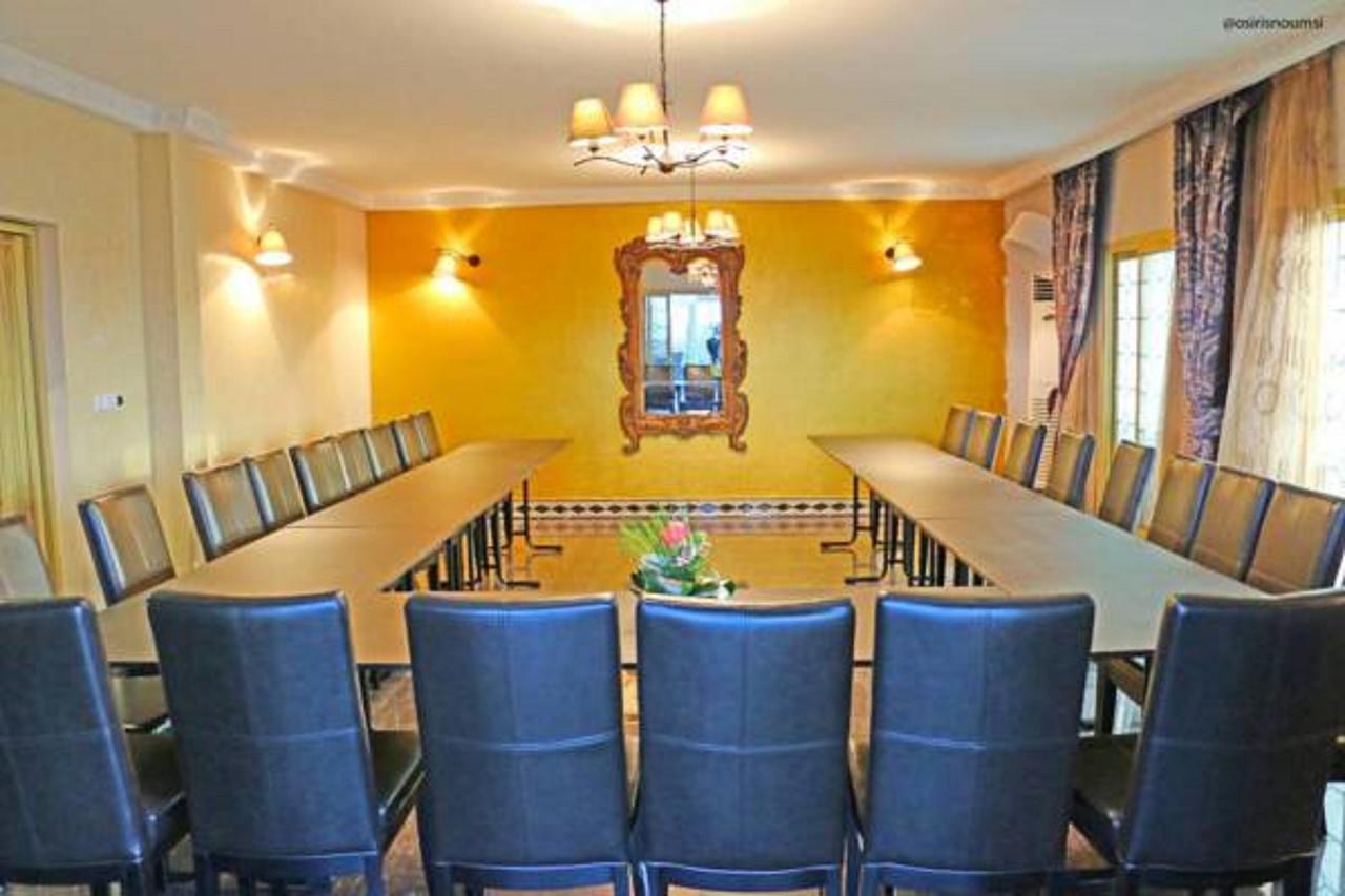 Noubou International Hotel Douala Buitenkant foto